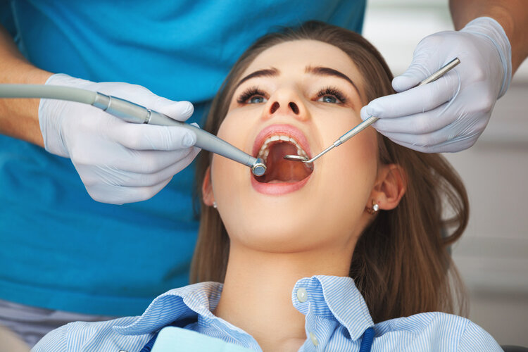 Chăm sóc răng miệng trong điều trị ung thư